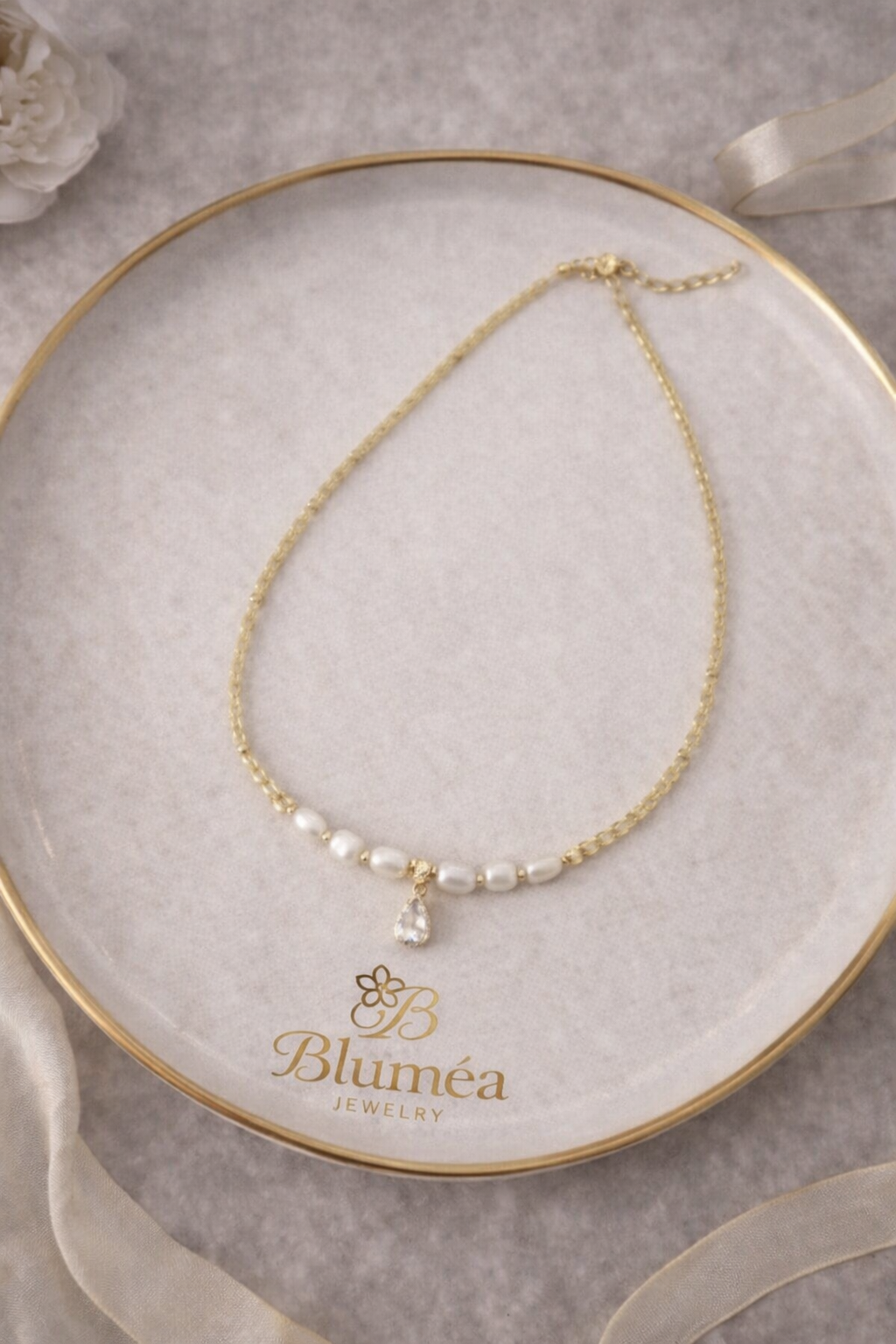 Bluméa Natural Crystal & Freshwater Pearl Necklace – Faceted Genuine Crystal Beaded Jewelry
